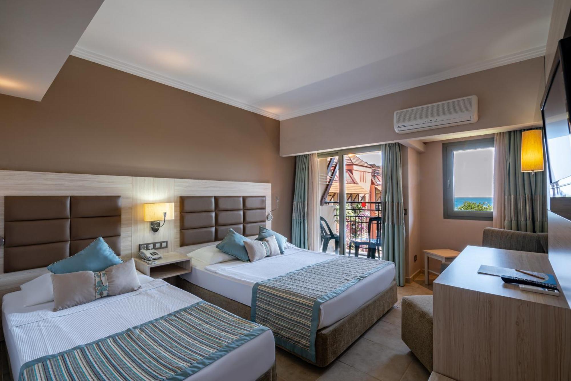 Palmeras Beach Hotel Ultra All Inclusive Konaklı Екстериор снимка